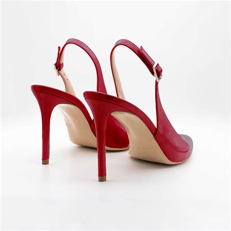 Décolleté slingback in vernice 